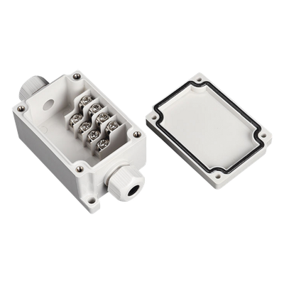 Caja de Conexión Exterior / 4 Líneas / IP66 / 110 VCA 3 A / -40 a +120 °C / 102 x 50 x 40 mm