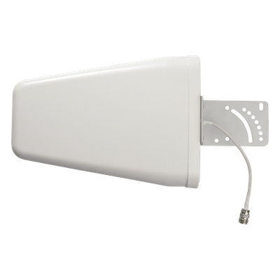 Antena Direccional / Banda Ancha 698-2700 MHz / Ganancia 8.1-10.6 dBi / Apertura Horizontal 87° / Conector N Hembra / 50 Ohm / Exterior